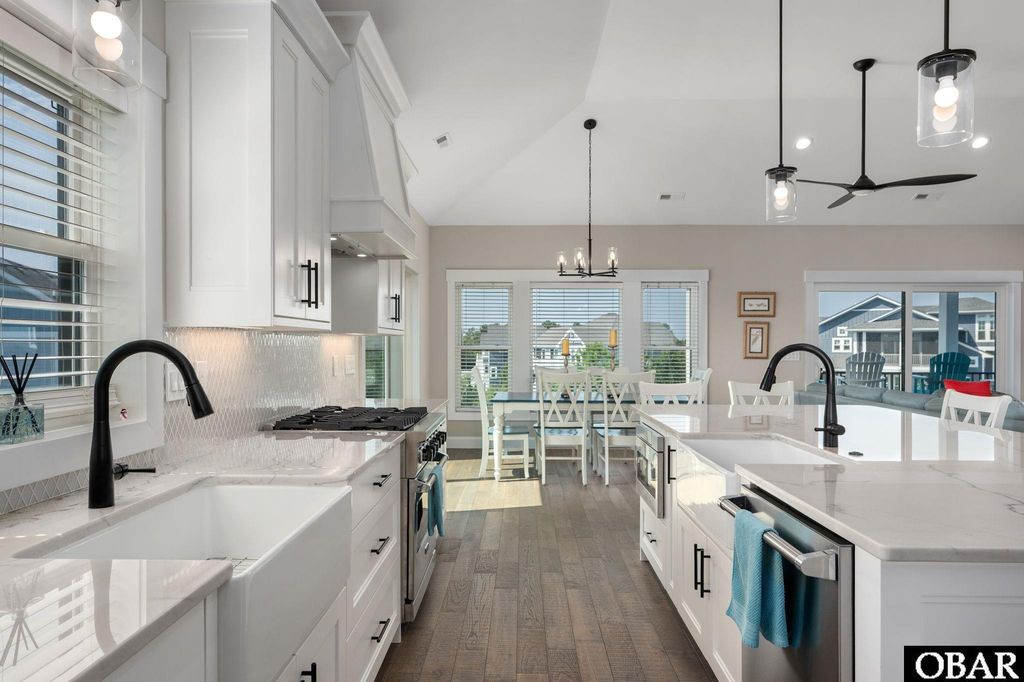 Image 22 of property listing at 528 Hunt Club Drive, Corolla, NC 27927