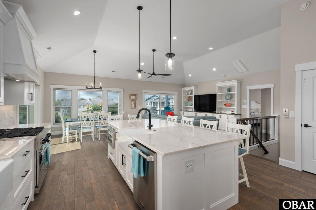 Image 23 of property listing at 528 Hunt Club Drive, Corolla, NC 27927