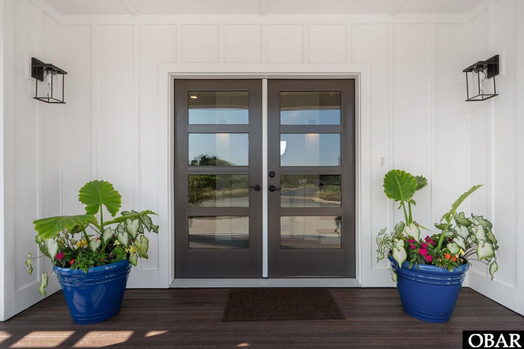 Image 4 of property listing at 528 Hunt Club Drive, Corolla, NC 27927