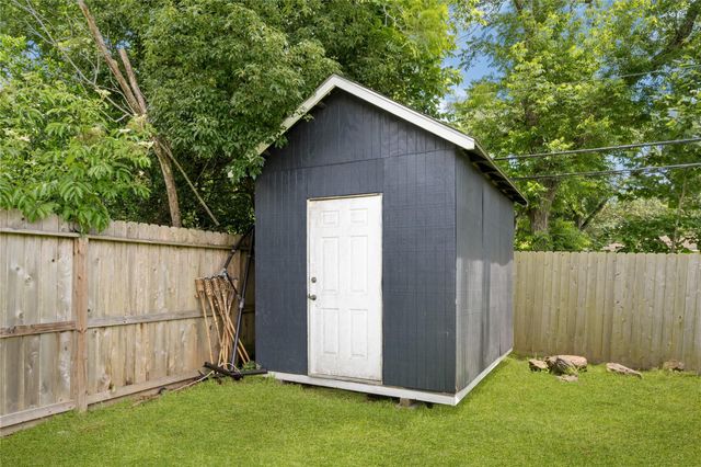 2705 Cedar Drive, La Marque, TX 77568