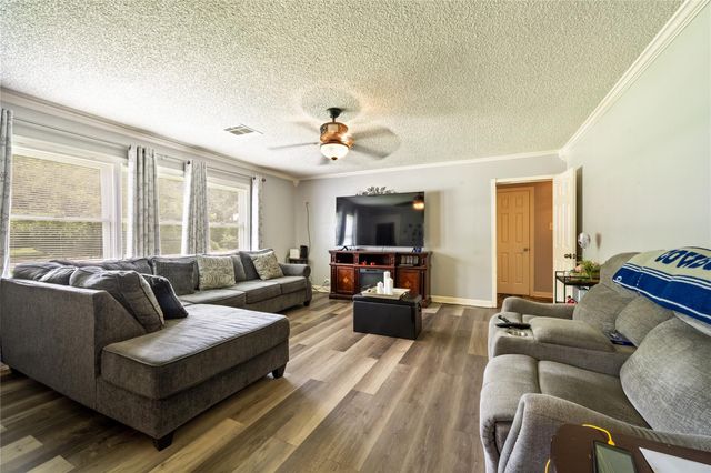 2705 Cedar Drive, La Marque, TX 77568