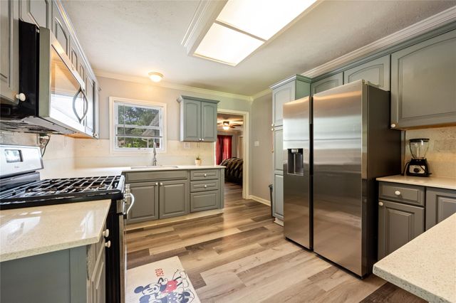 2705 Cedar Drive, La Marque, TX 77568