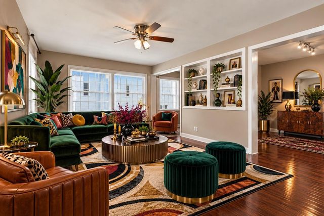 4505 Larch Lane A, Bellaire, TX 77401
