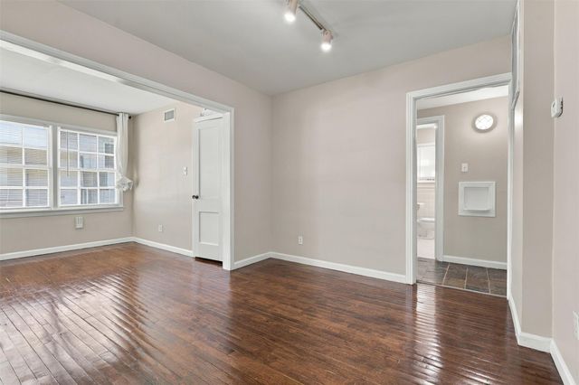 4505 Larch Lane A, Bellaire, TX 77401