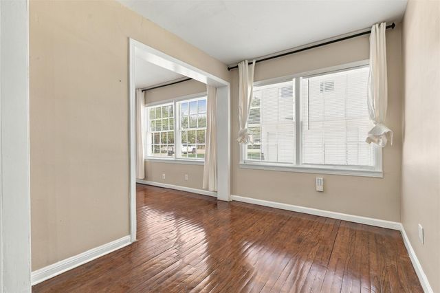 4505 Larch Lane A, Bellaire, TX 77401
