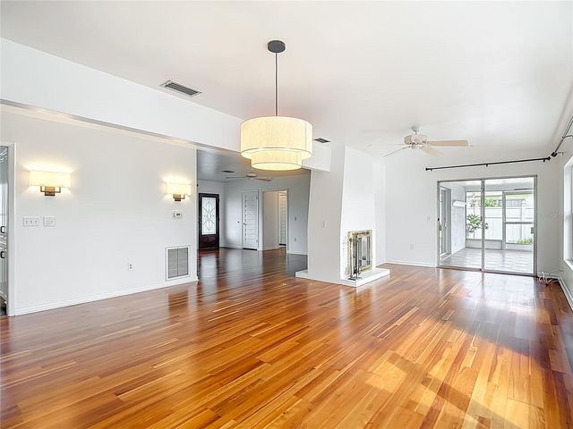 1133 BURKE AVENUE, Dunedin, FL 34698