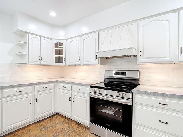 1133 BURKE AVENUE, Dunedin, FL 34698