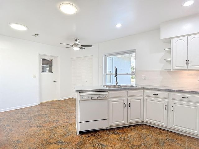 1133 BURKE AVENUE, Dunedin, FL 34698