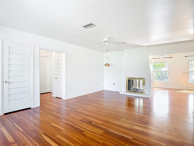 1133 BURKE AVENUE, Dunedin, FL 34698