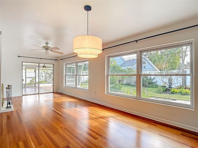 1133 BURKE AVENUE, Dunedin, FL 34698