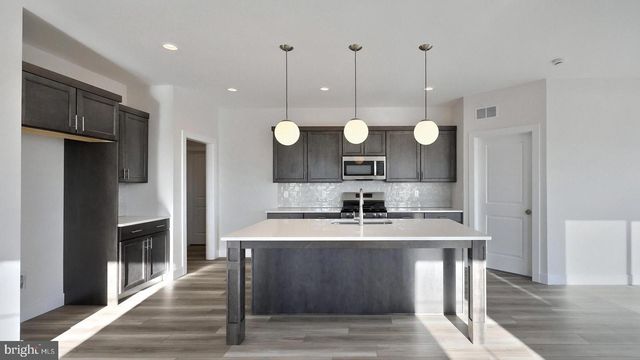 35 CANTERBURY LN, Annville, PA 17003