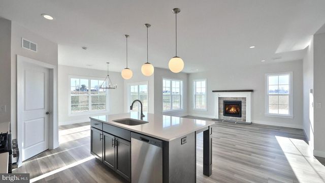 35 CANTERBURY LN, Annville, PA 17003