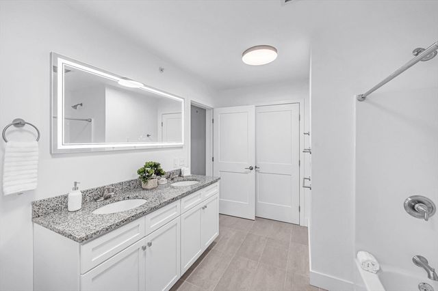 50 Central Street 504, Springfield, MA 01105