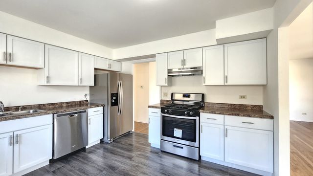 1360 Devonshire Lane, Hoffman Estates, IL 60169