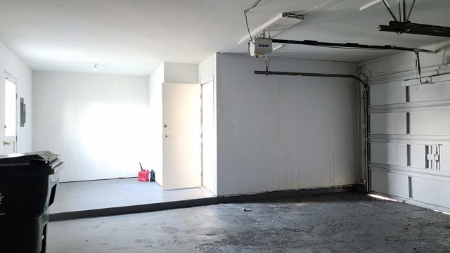 1360 Devonshire Lane, Hoffman Estates, IL 60169