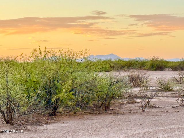 4325 & 4335 N Roble Circle -, Eloy, AZ 85131