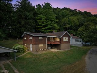 8 Spring Street, Bridgeport, OH 43912