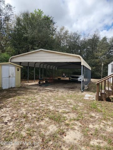 231 LAKEVIEW Court, Interlachen, FL 32148