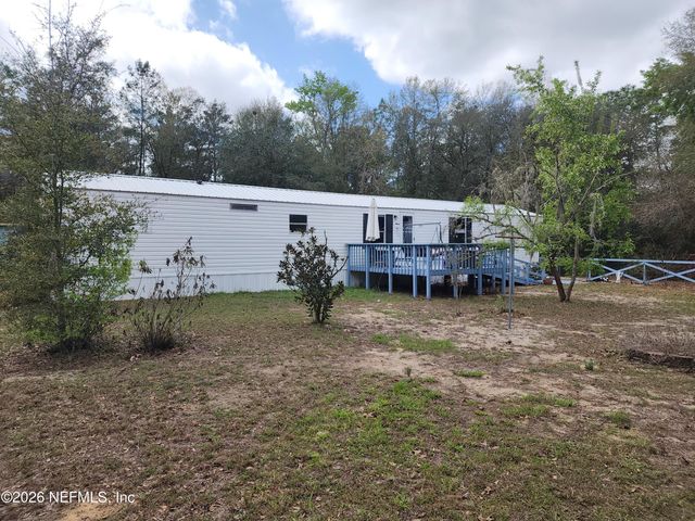 231 LAKEVIEW Court, Interlachen, FL 32148