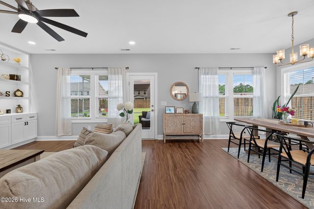 58 E Maritt Street, Hampstead, NC 28443