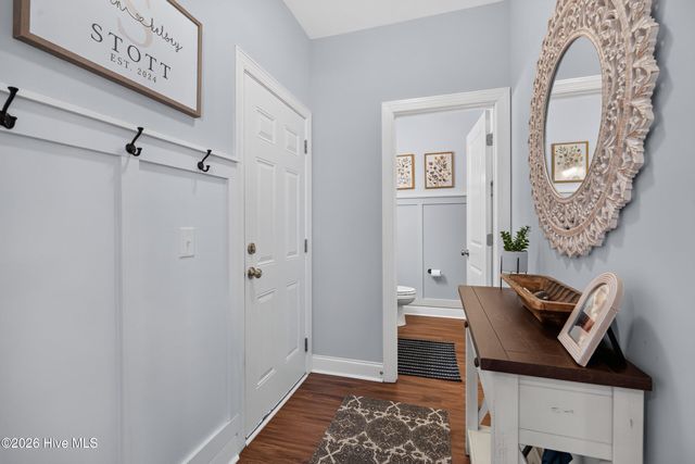 58 E Maritt Street, Hampstead, NC 28443
