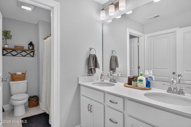 58 E Maritt Street, Hampstead, NC 28443