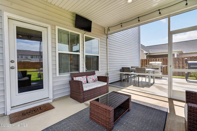58 E Maritt Street, Hampstead, NC 28443