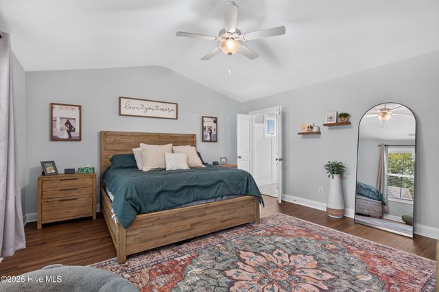 58 E Maritt Street, Hampstead, NC 28443