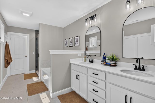 58 E Maritt Street, Hampstead, NC 28443
