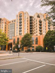 2720 S ARLINGTON MILL DR #509, Arlington, VA 22206
