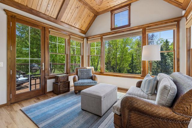 10879 Bentwater Lane, Woodbury, MN 55129