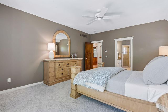 10879 Bentwater Lane, Woodbury, MN 55129