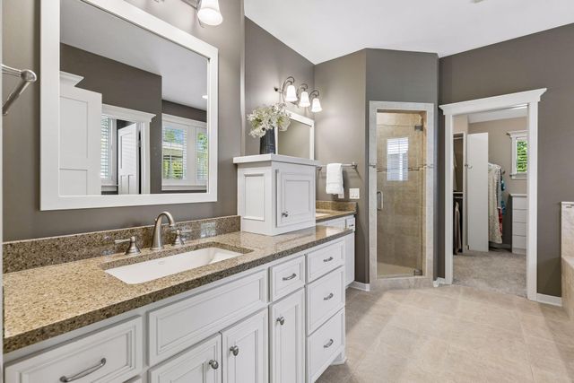 10879 Bentwater Lane, Woodbury, MN 55129