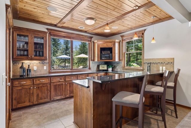 10879 Bentwater Lane, Woodbury, MN 55129