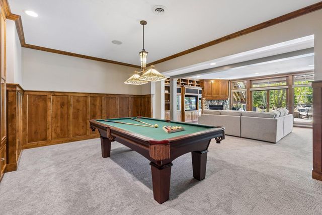 10879 Bentwater Lane, Woodbury, MN 55129