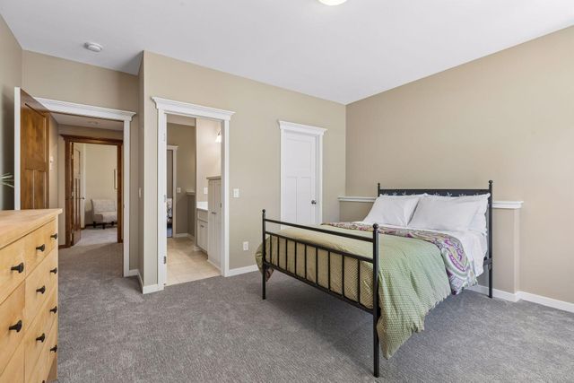 10879 Bentwater Lane, Woodbury, MN 55129