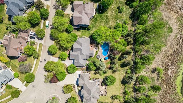 10879 Bentwater Lane, Woodbury, MN 55129