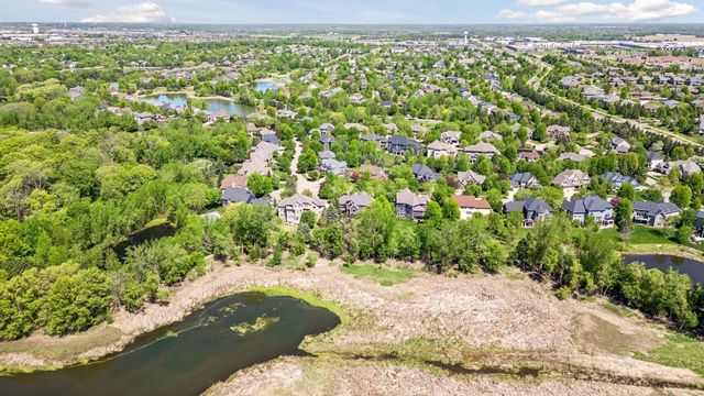 10879 Bentwater Lane, Woodbury, MN 55129