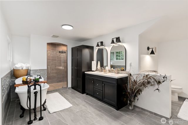 2518 Cincinnati Street, Steilacoom, WA 98388