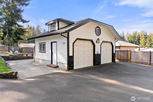 2518 Cincinnati Street, Steilacoom, WA 98388