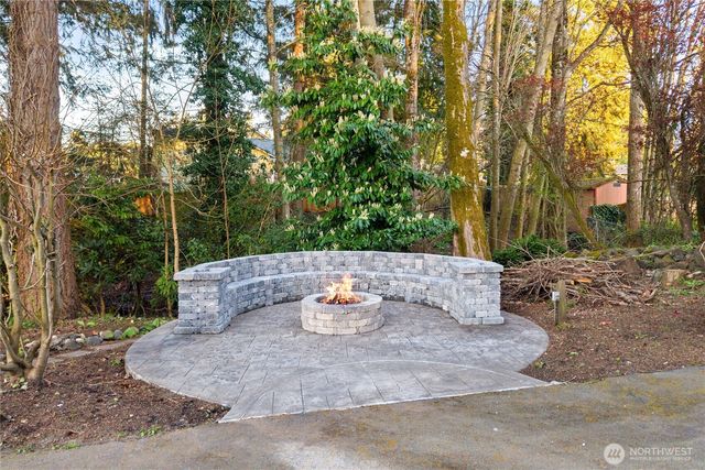 2518 Cincinnati Street, Steilacoom, WA 98388