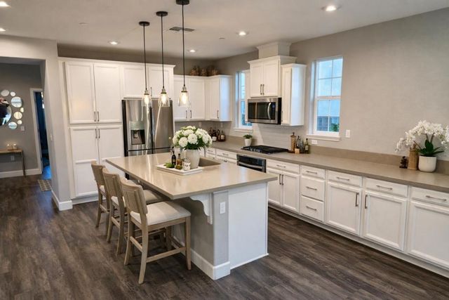 154 Sandpiper Way, Gilroy, CA 95020