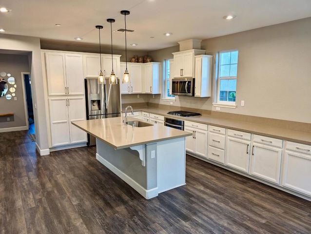 154 Sandpiper Way, Gilroy, CA 95020