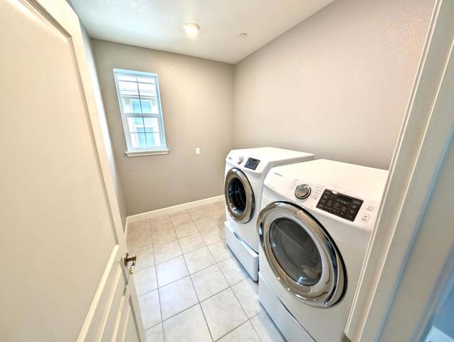 154 Sandpiper Way, Gilroy, CA 95020