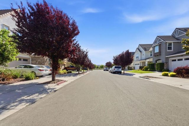154 Sandpiper Way, Gilroy, CA 95020