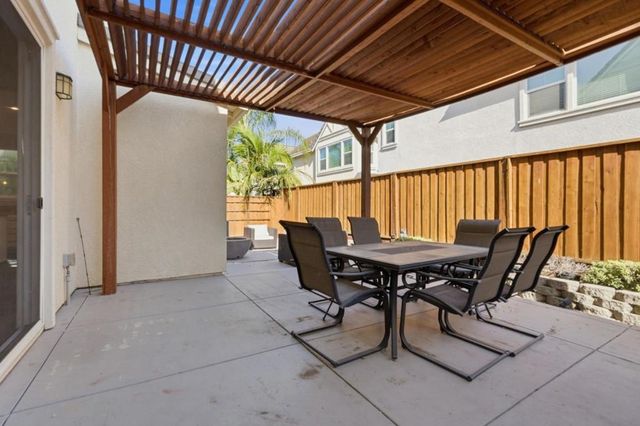 154 Sandpiper Way, Gilroy, CA 95020