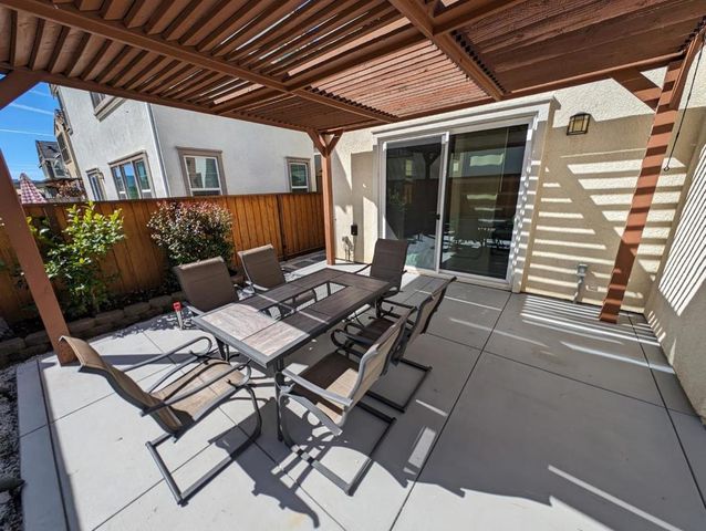 154 Sandpiper Way, Gilroy, CA 95020