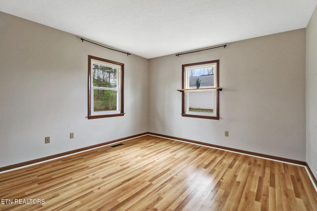 115 Eagle Lane, Crossville, TN 38558