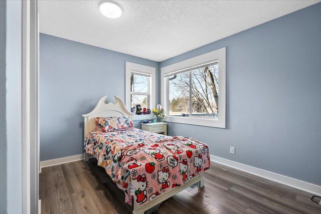 1054 County Road 6 NE, Stanchfield, MN 55080