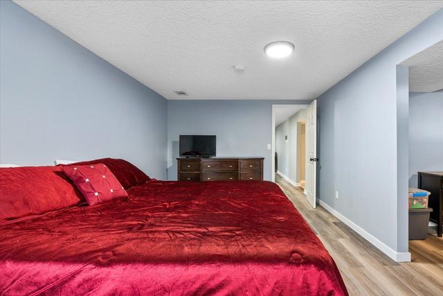 1054 County Road 6 NE, Stanchfield, MN 55080